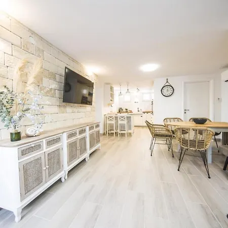 Pisak Apartament Omiš